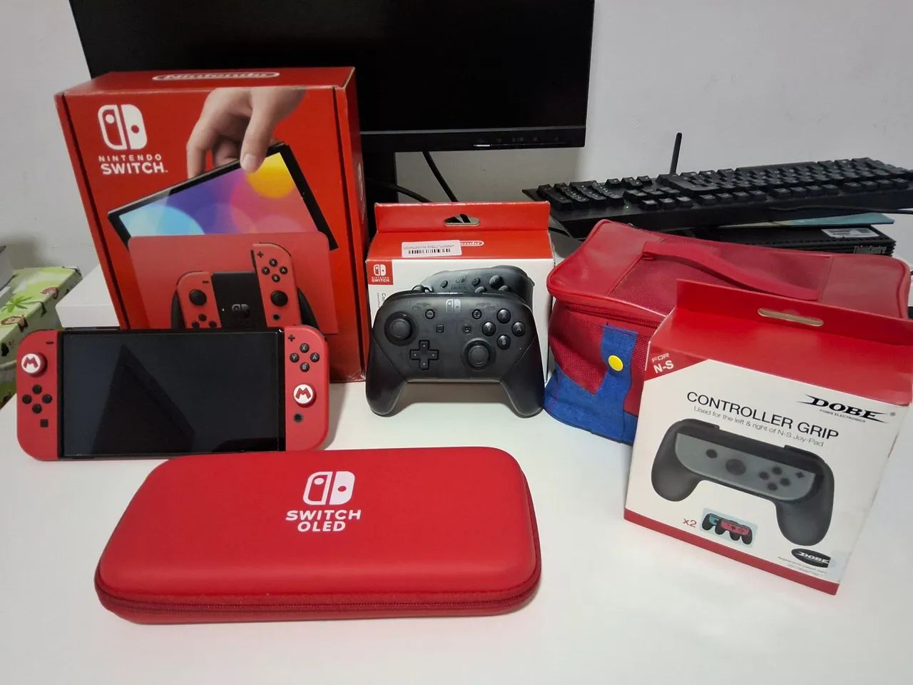 NINTENDO SWITCH OLED EDIÇÃO MARIO DESBLOQUEADO - SD 128GB + PRO CONTROLLER E ACESSÓRIOS 