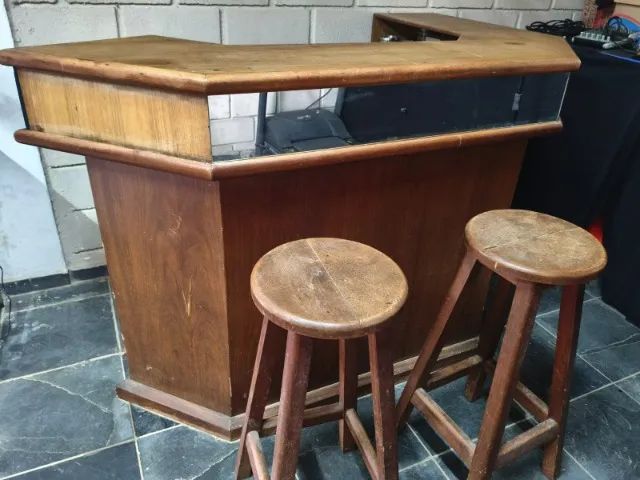 Bar Colonial em Madeira para Sala com Banquetas - Foto 4