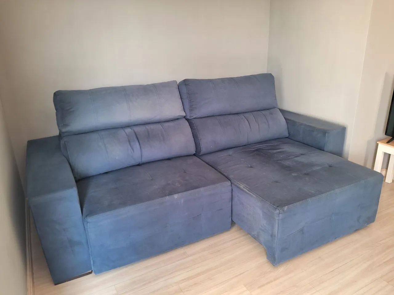 NAVY BLUE SUEDE RECLINING SOFA467354011473039361