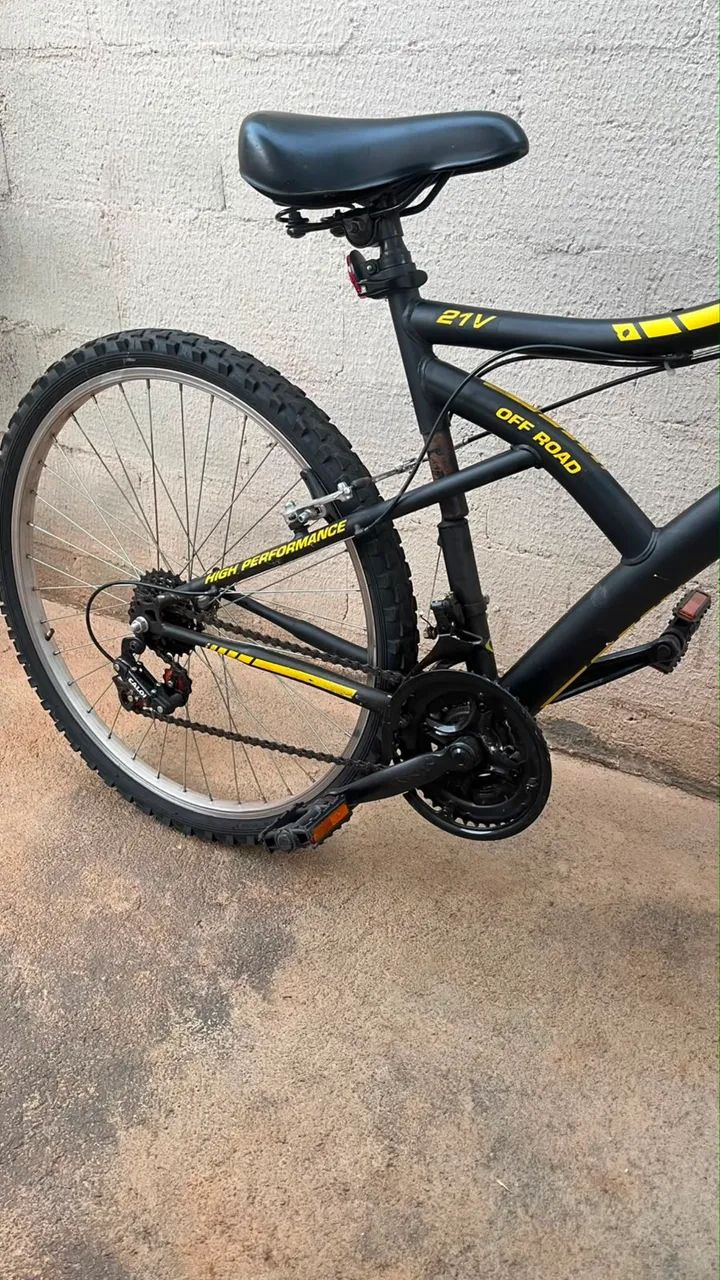 Bicicleta aro 26 Caloi - Foto 3