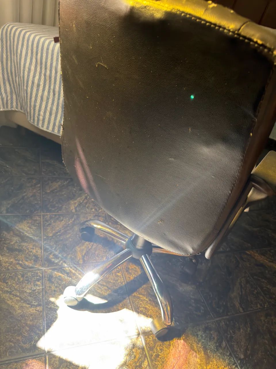 Cadeira escritório  - Foto 2