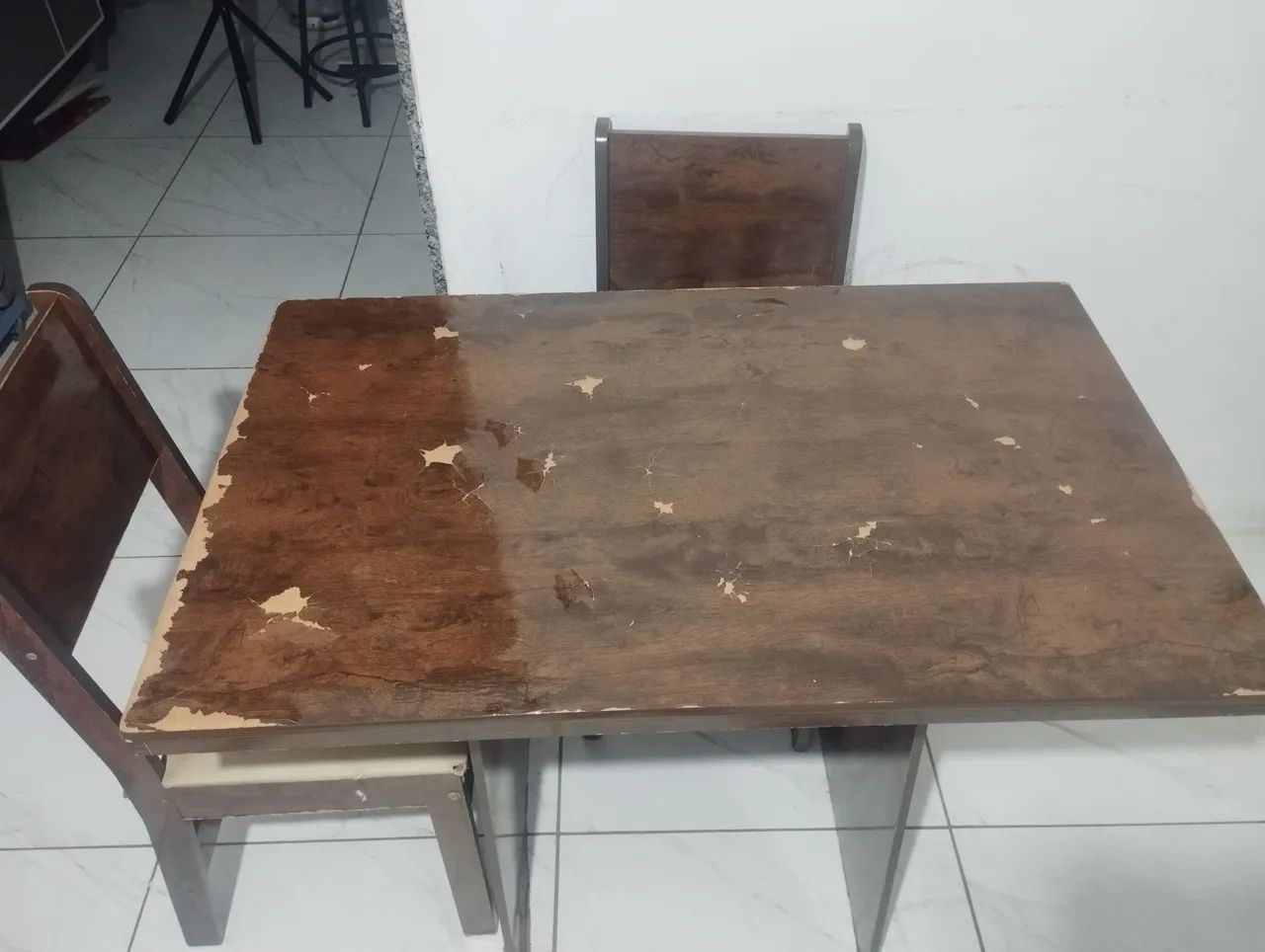 Mesa com 4 cadeiras  - Foto 2