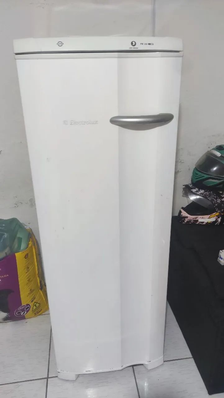 Freezer vertical Eletrolux 