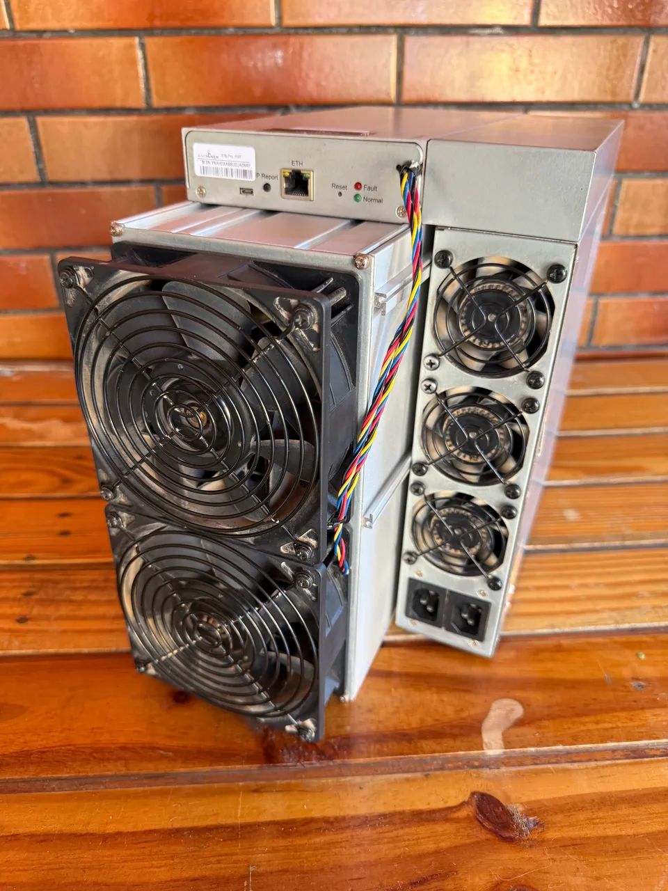 Mineradora de bitcoin Antminer s19j pro 104th bitmain - Peças de Hardware -  Anchieta, São Bernardo do Campo 1469841453 | OLX