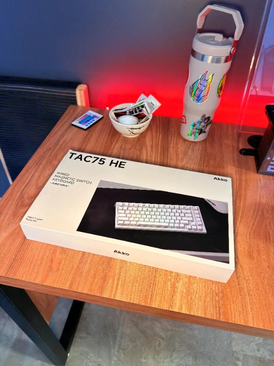 Teclado gamer AKKO TAC75 he, Switch magnético, Branco