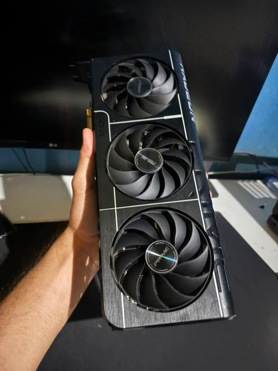 PLACA DE VIDEO RX 9070XT