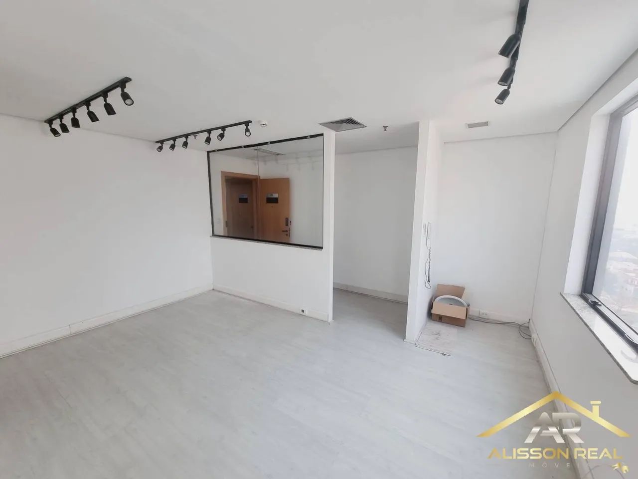 Sala Comercial 31m² - Pronta na Vila Osasco - Aceita Financiamento. - Foto 3