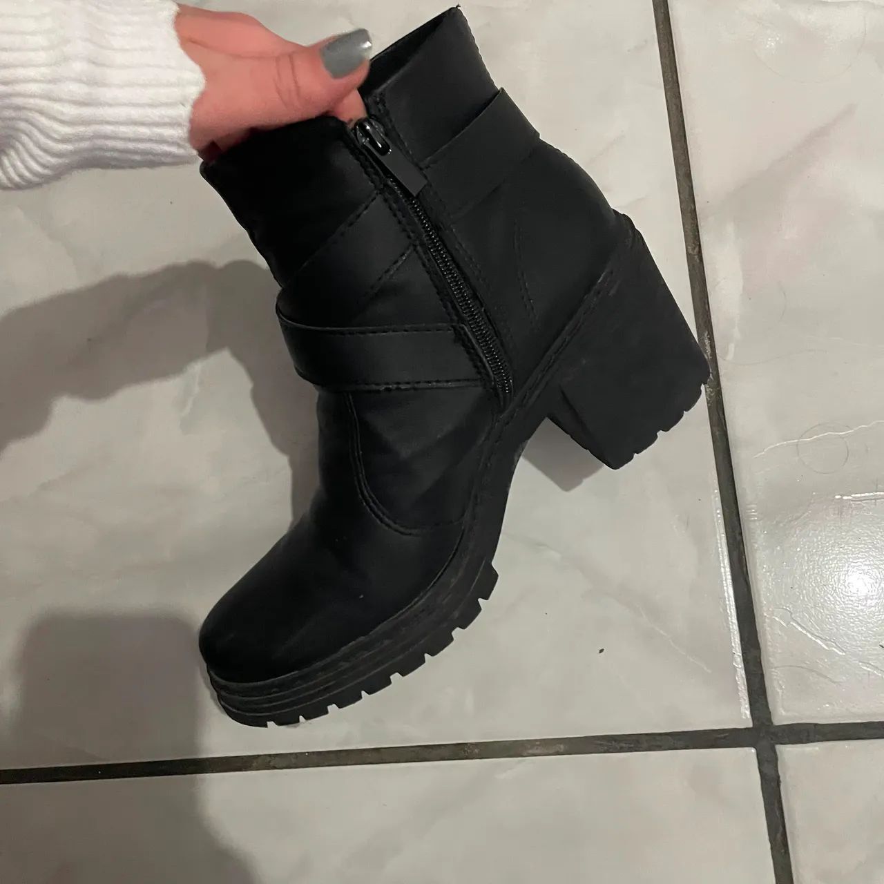 Bota dakota de cano baixo, tamanho 39. - Foto 4