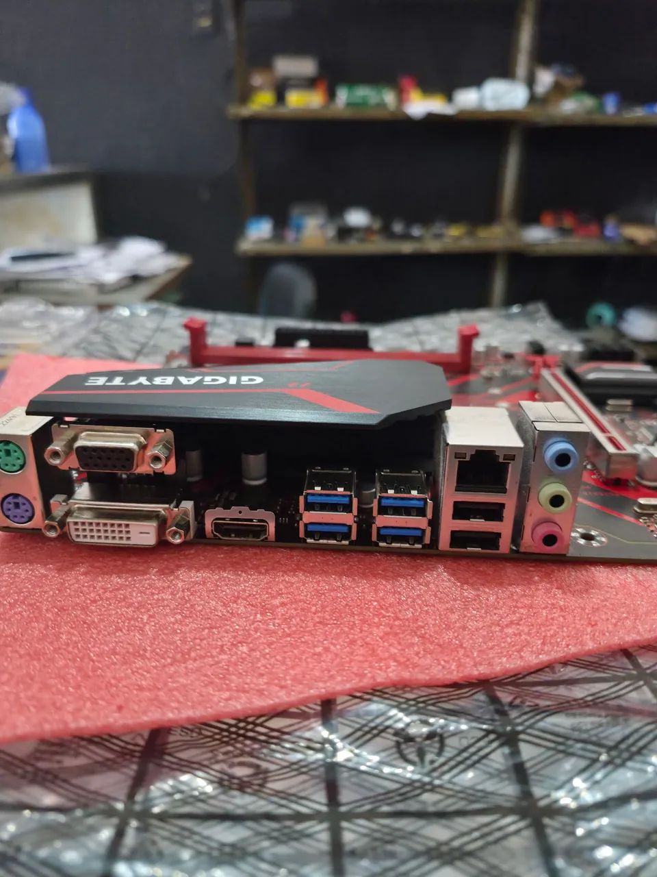 Placa-Mãe B450M GIGABYTE  - Foto 2