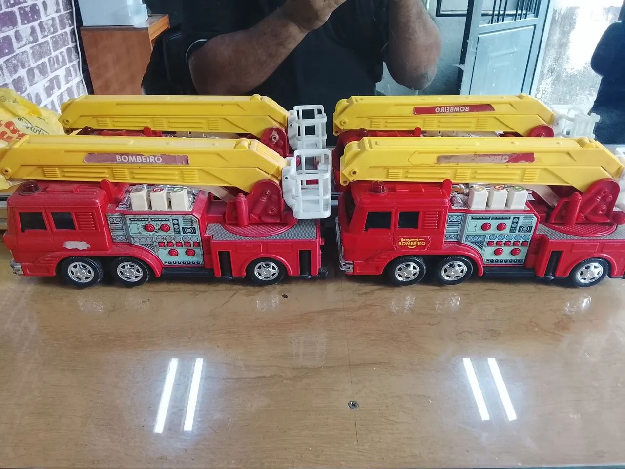Caminhão de bombeiros Estrela - Foto 3