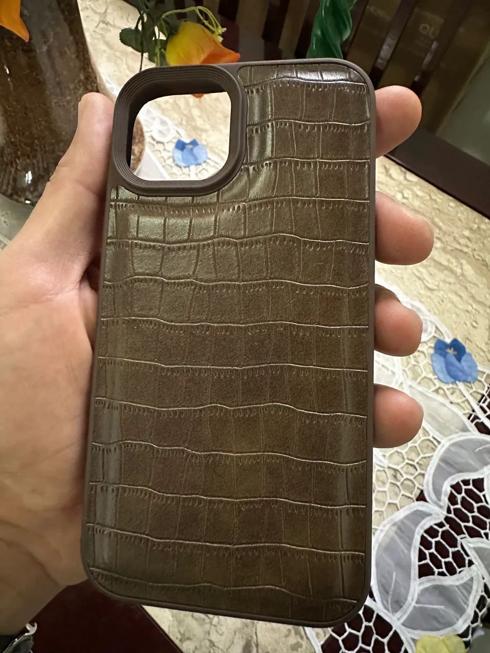Kit 4 Capas Premium iPhone 13 - Estilo Couro e Crocodilo - Foto 2
