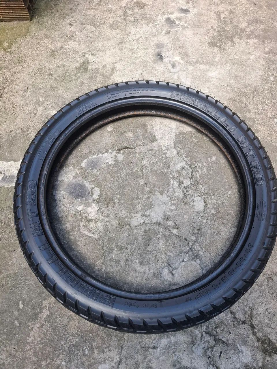 Pneu aro 19 