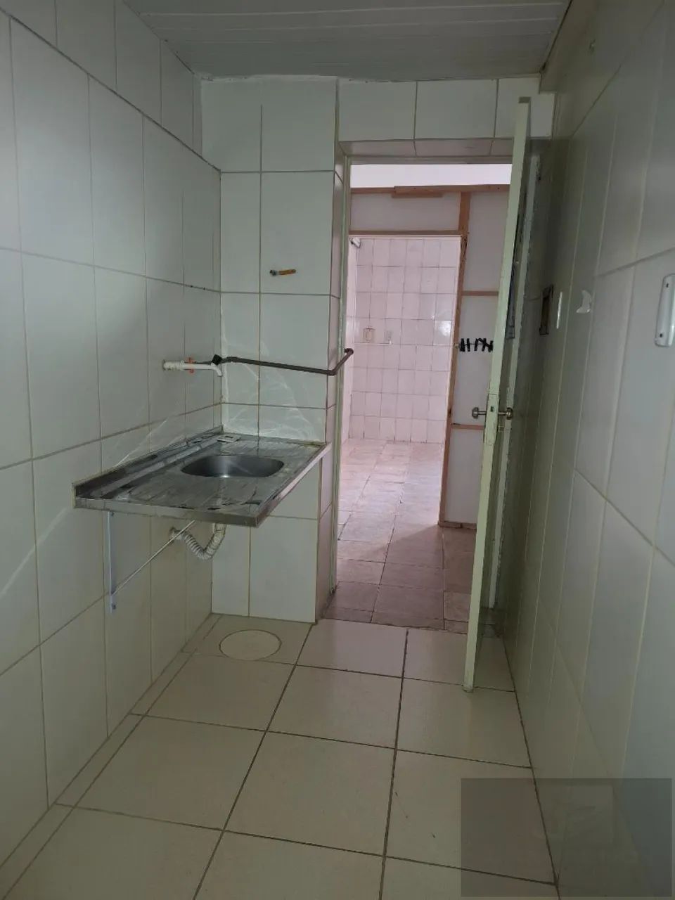 SALA COMERCIAL COM 31 M², NA RUA T-65 - Foto 5
