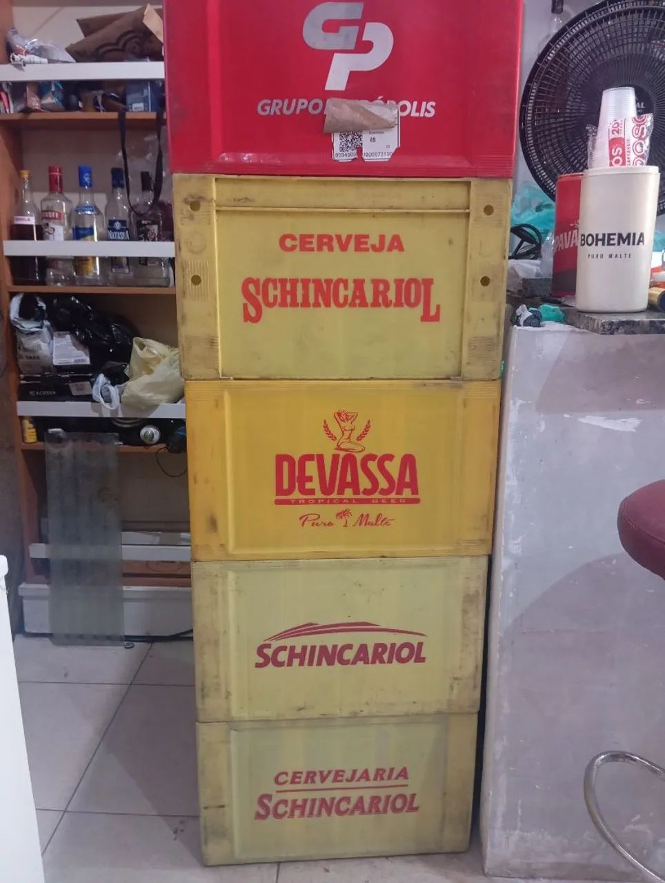 Grades com garrafas 600 ml