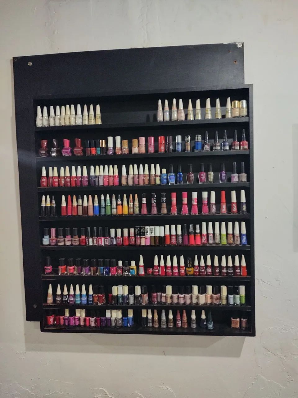 Painel de esmalte com capacidade para mais de 500 esmaltes 