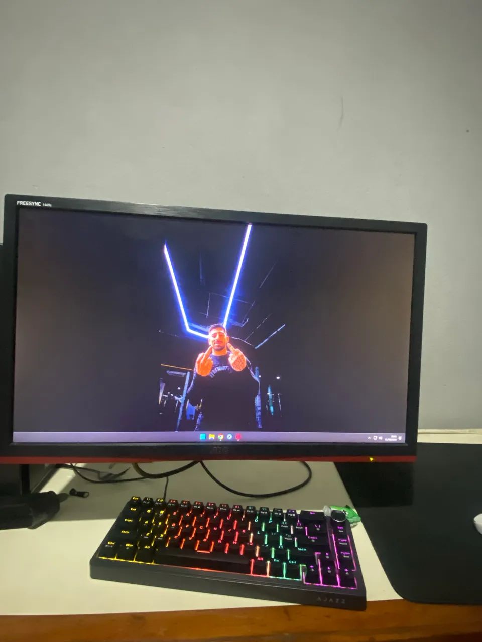 monitor aoc 144
