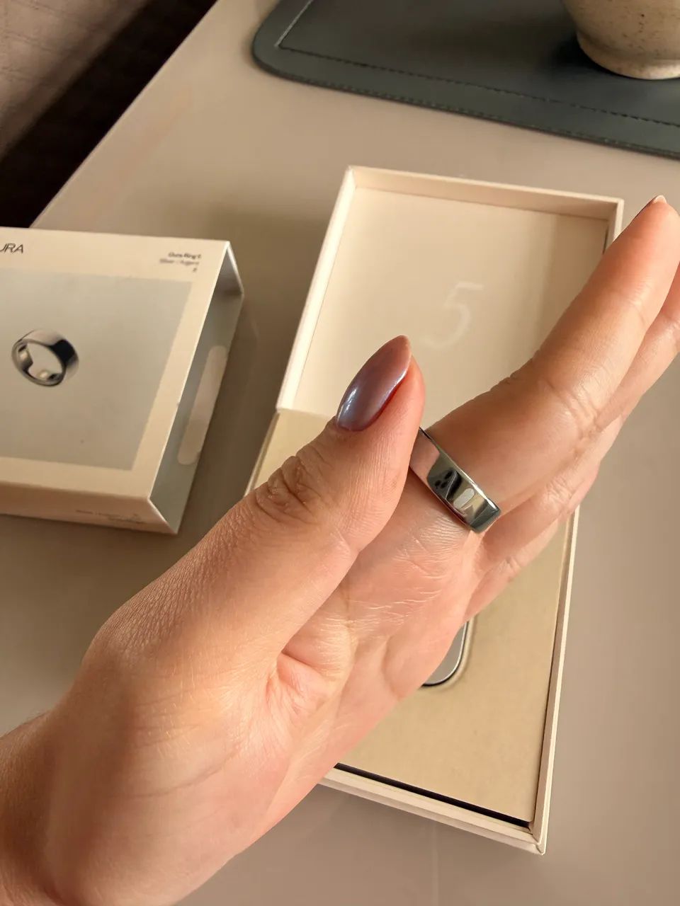 Oura Ring 5 - Silver TAM 8