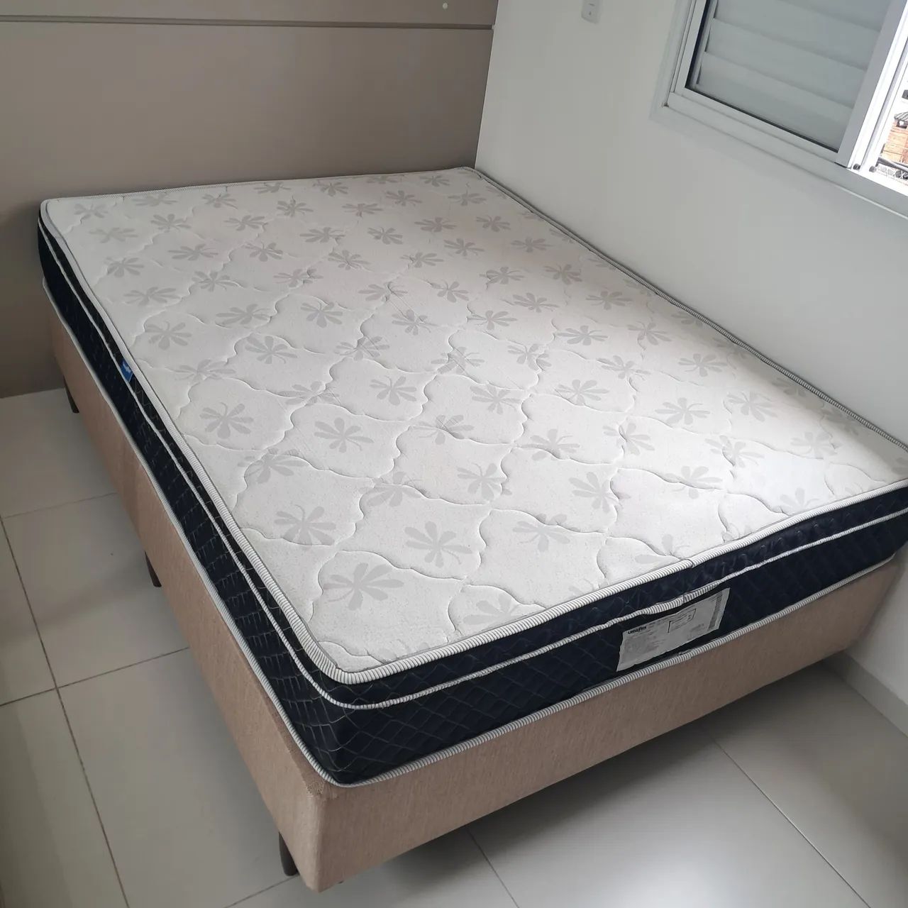 Colchão casal com box