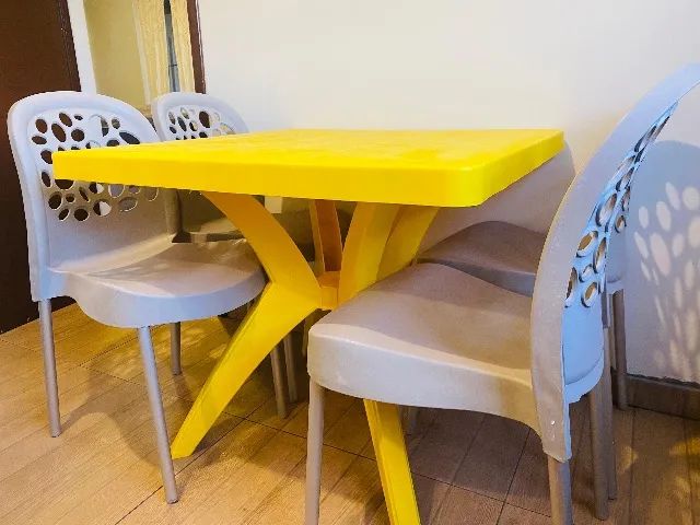 Mesa com 4 cadeiras - Foto 2