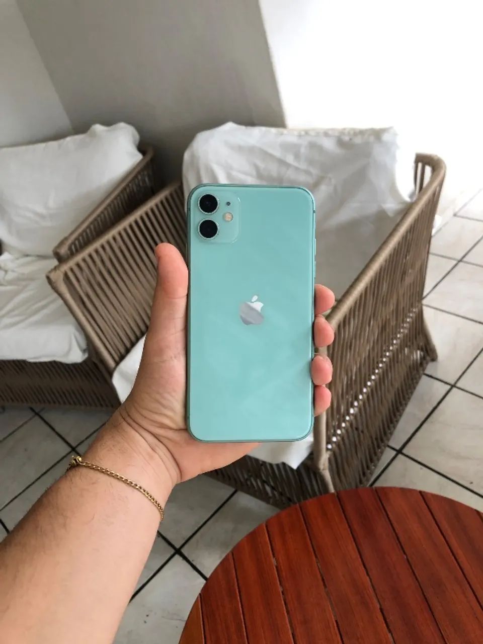 Apple iPhone 11 グリーン 本体 液晶漏れ iPhone11の液晶漏れとバッテリー劣化を同時交換修理しました
