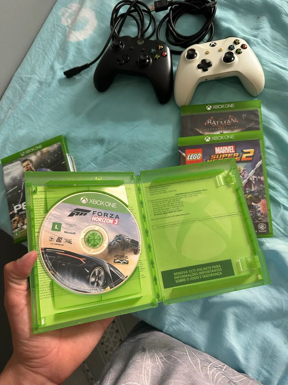 Jogos e controles do Xbox one s - Foto 2