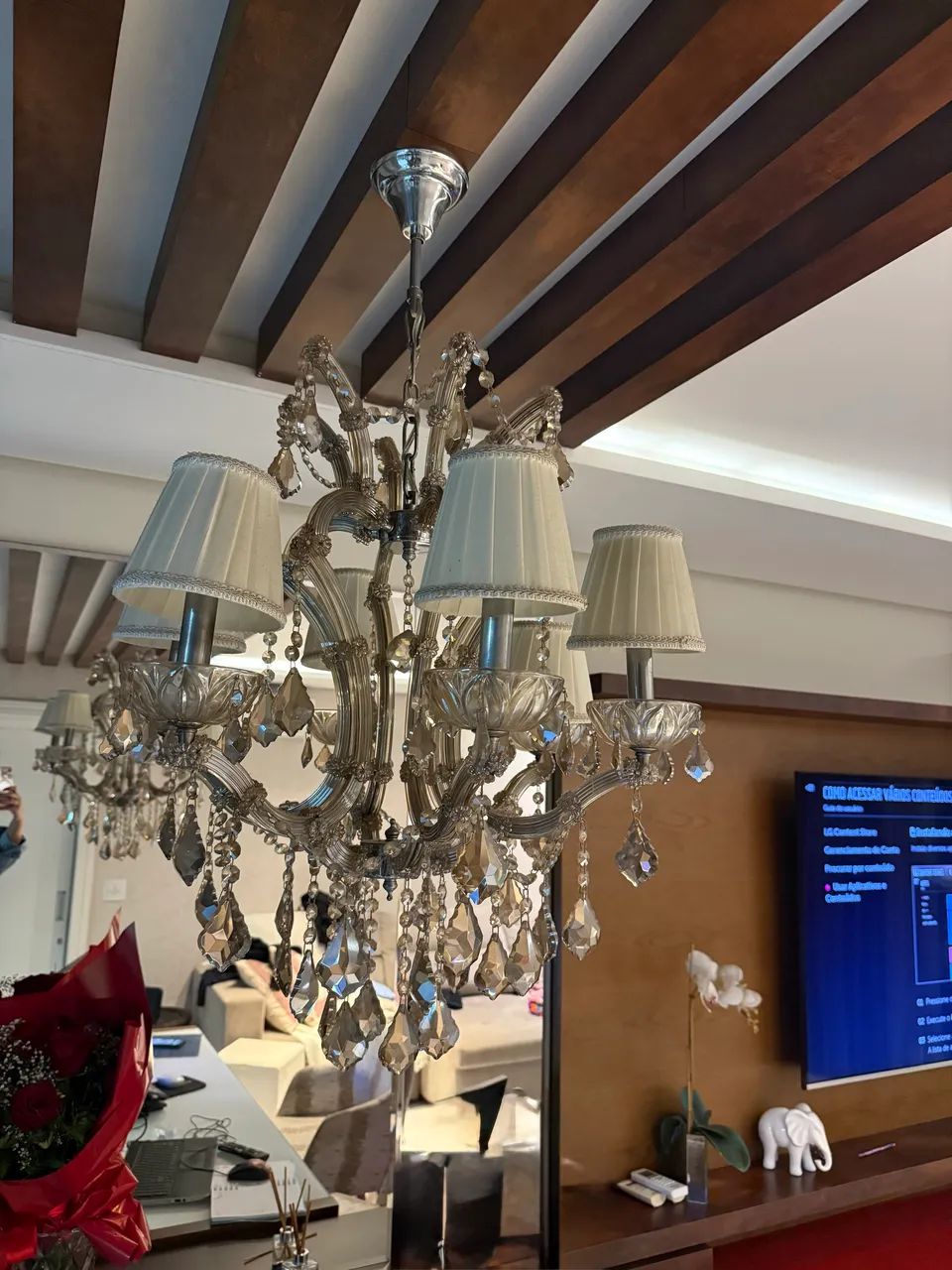 Lustre de Cristal com 8 Braços e Cúpulas - Usado em Ótimo Estado - Foto 2