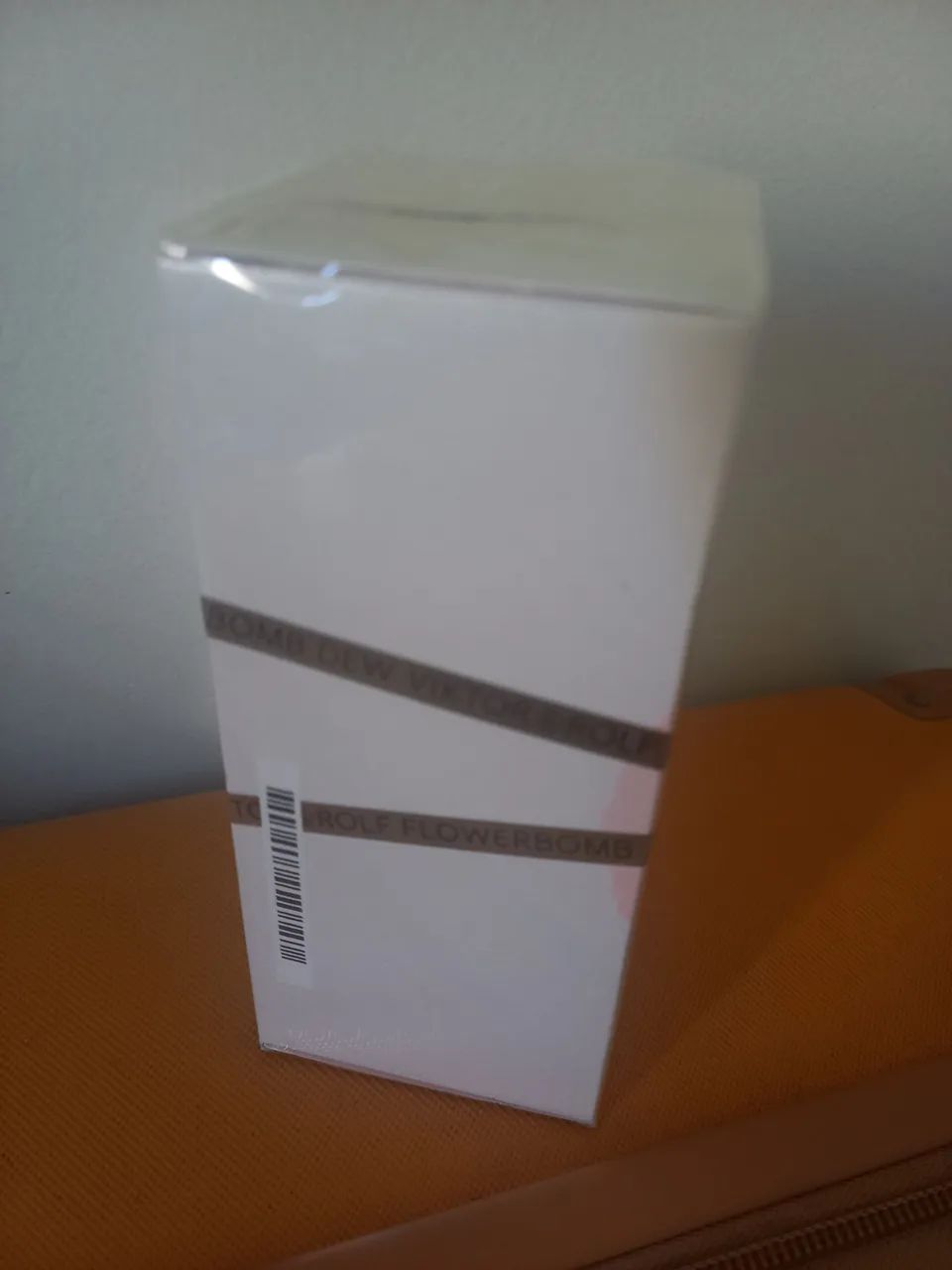 PERFUME FLOWERBOMB VIKTOR E ROLF LACRADO - Foto 4