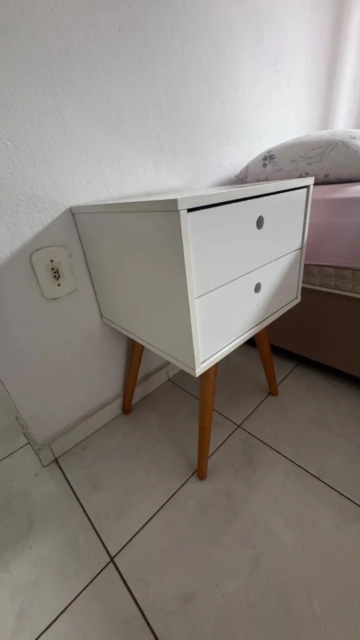 Mesa de cabeceira