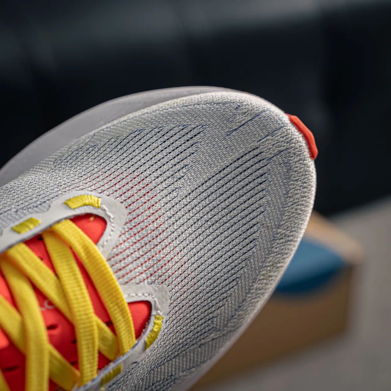 Tênis Asics Novablast 6 - Foto 5