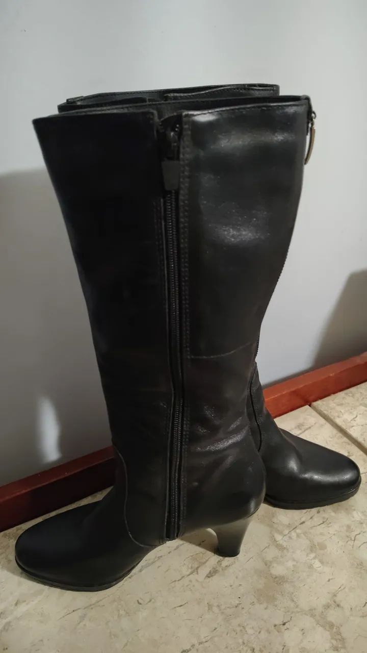 Bota de couro Corello