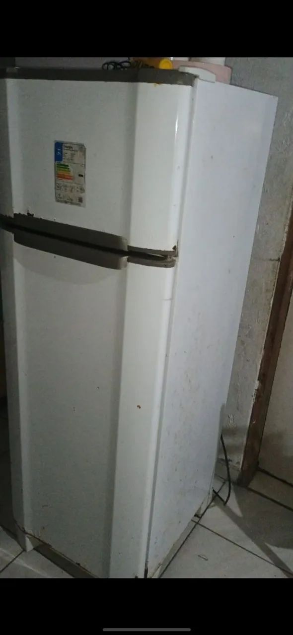 Geladeira em bom estado 