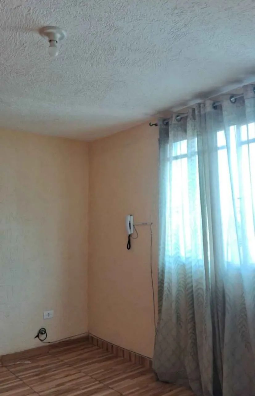 Apartamento na zona leste 