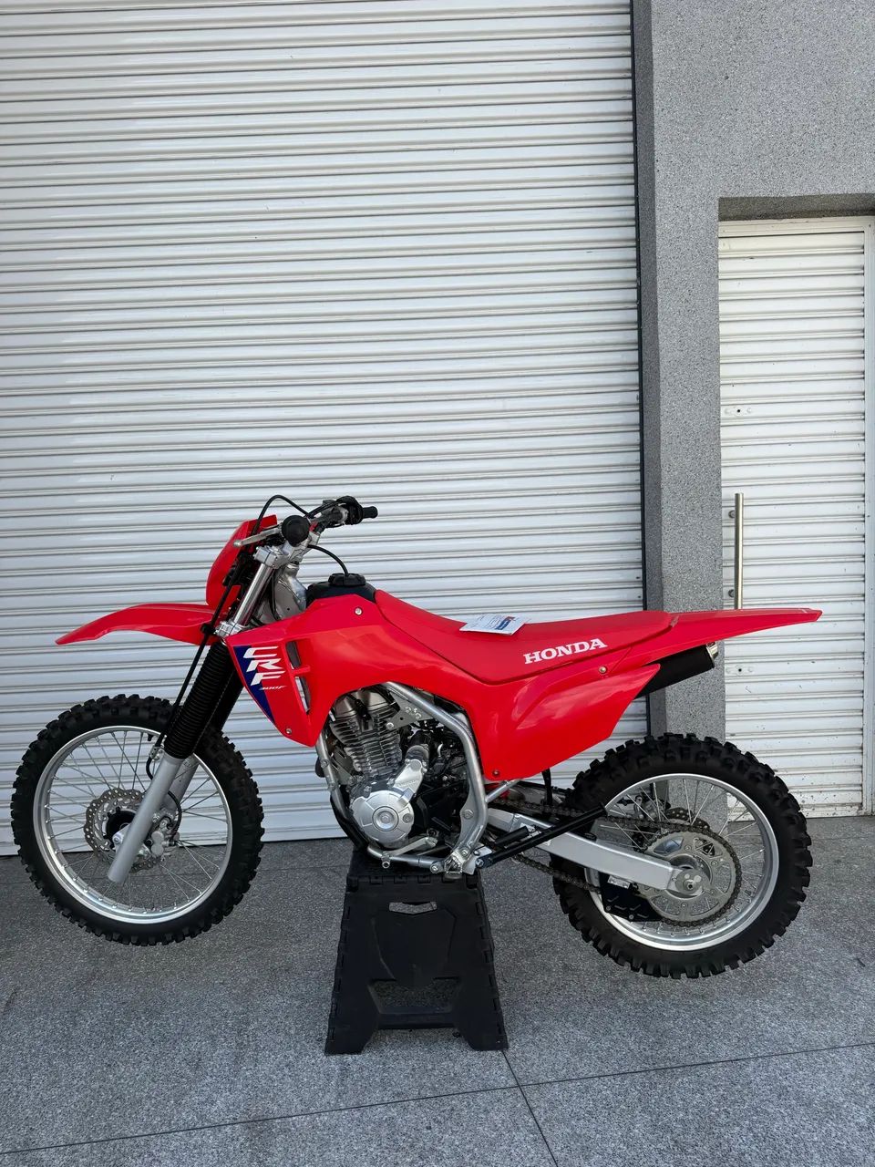 CRF300F