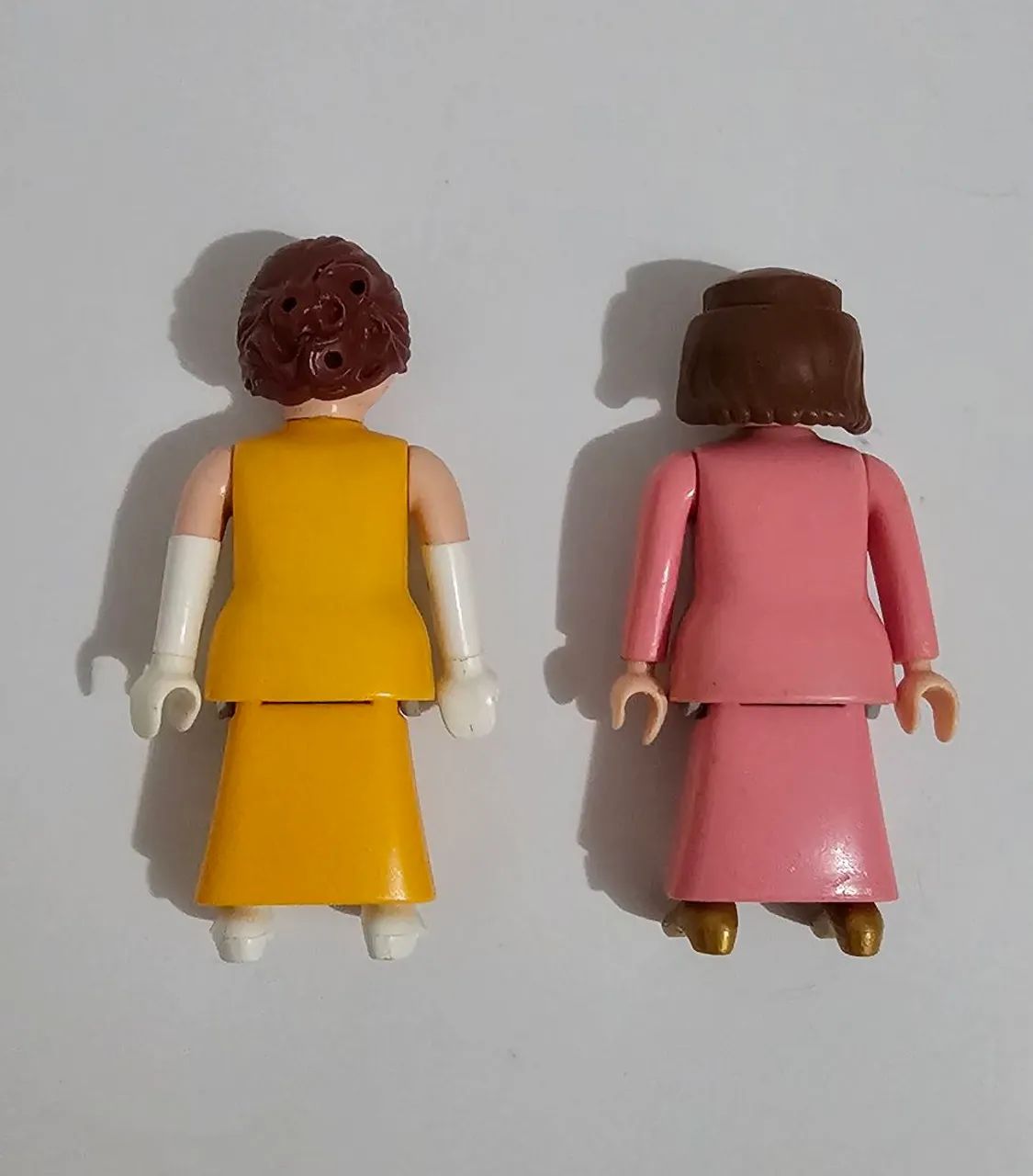 bonecas playmobil vintage vestido amarelo e rosa - Foto 2