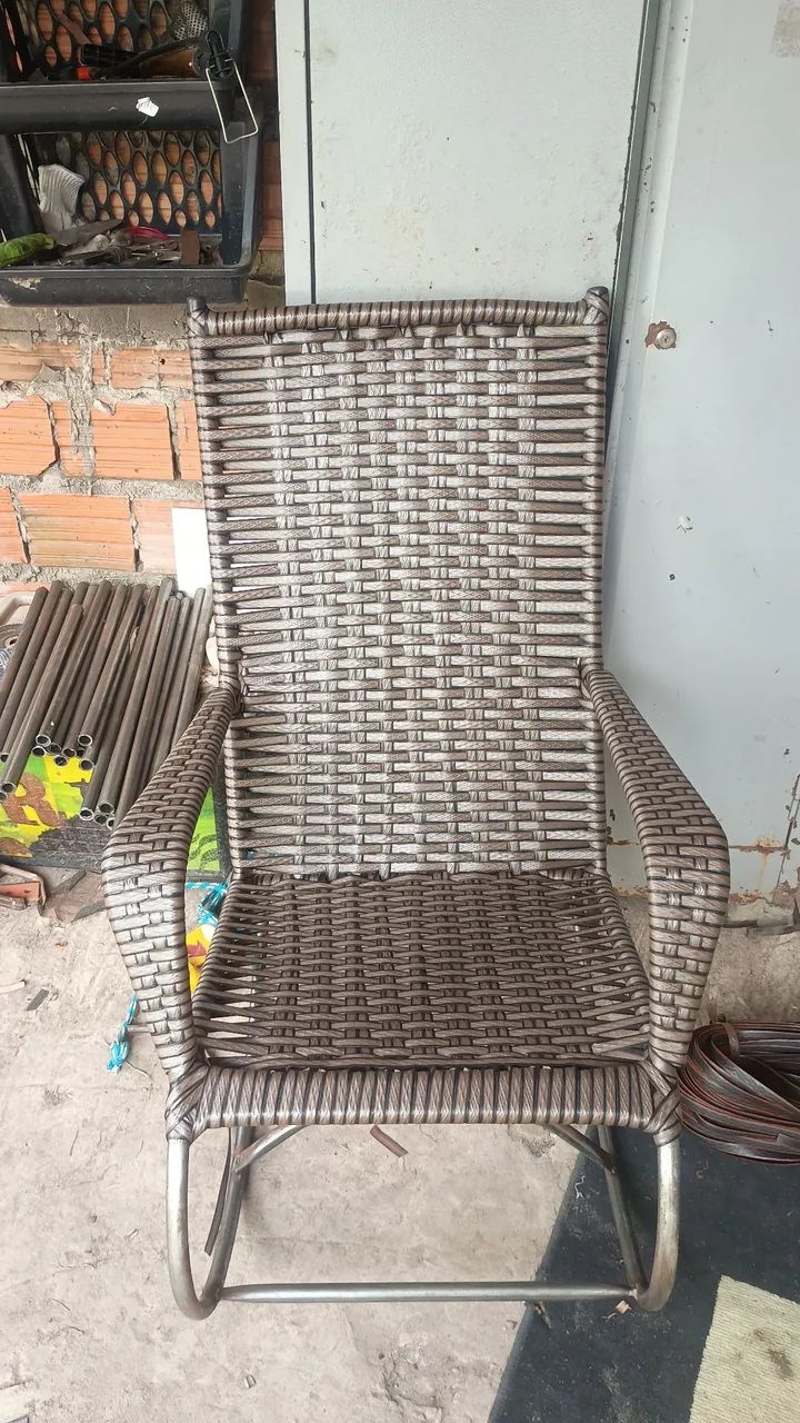 CADEIRA DE BALANÇO $275