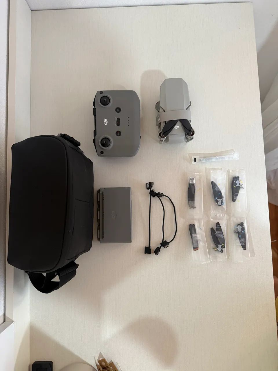 Drone DJI Mini 2 Fly More Combo