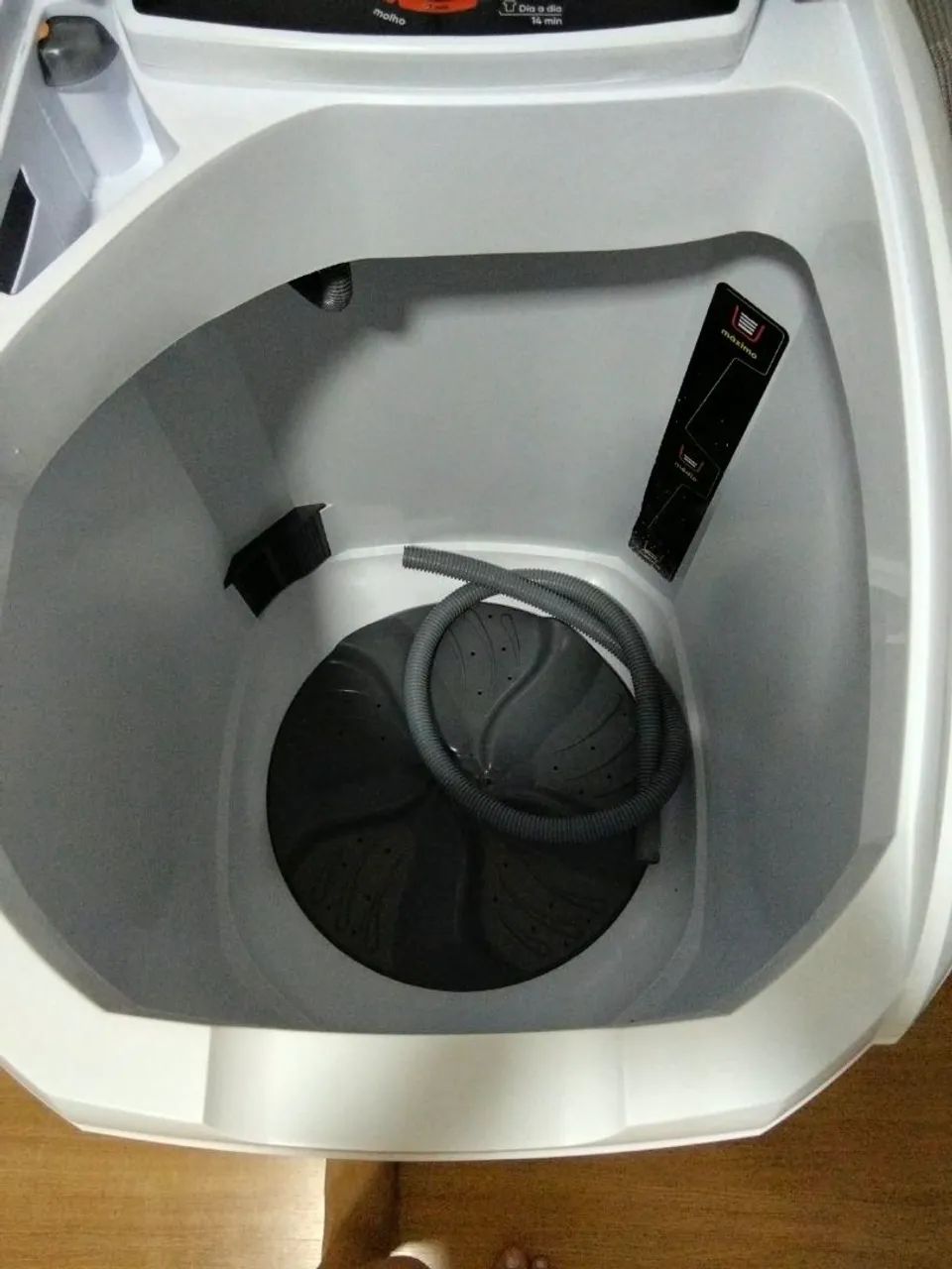 Tanquinho de lavar roupa - Foto 3