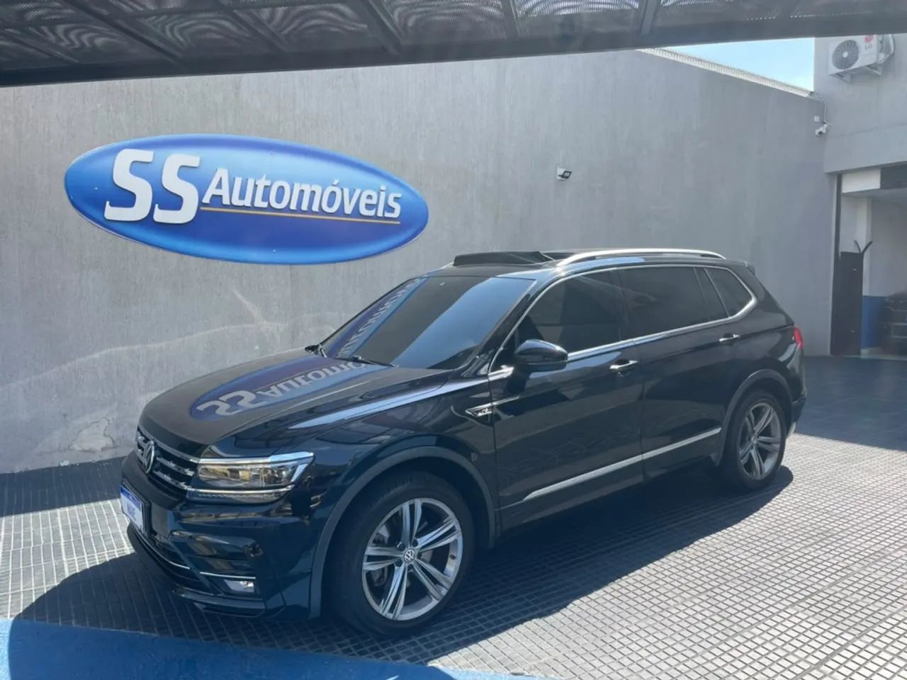 Volkswagen Tiguan Allspac R-line 350 TSI 2.0 4X4 2019