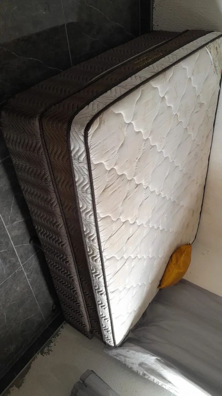 Vendo cama box de casal - Foto 3