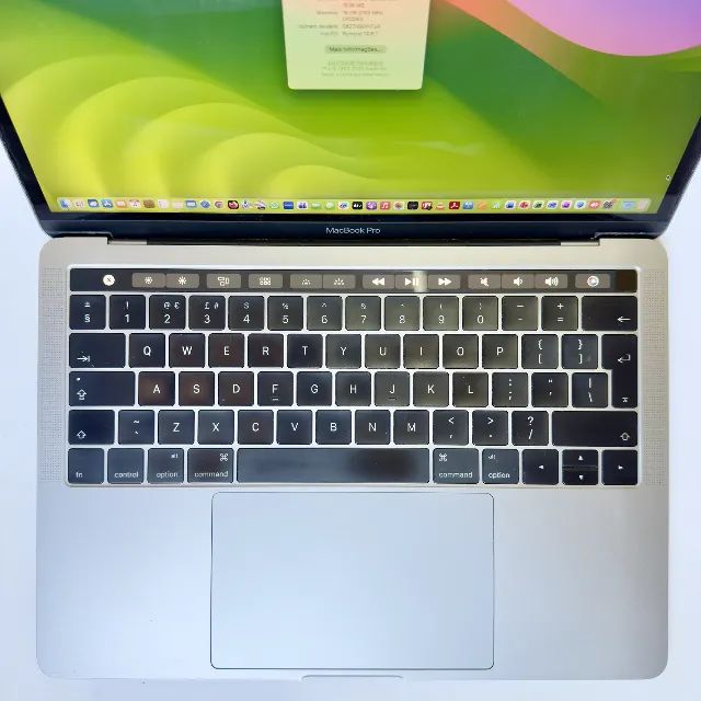 MacBook Pro / i7 / 1TB / 16GB / TouchBar - Foto 3