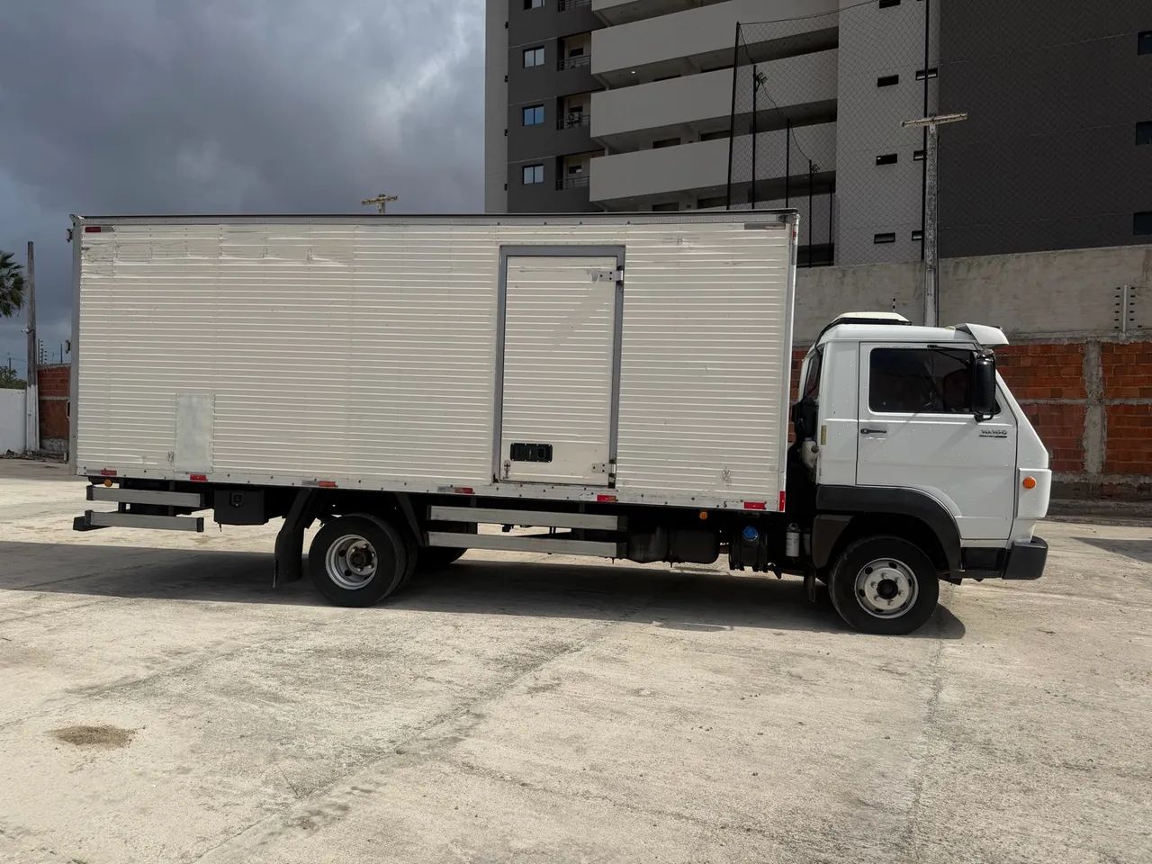 VW 10.160 Baú Facchini  - Foto 4