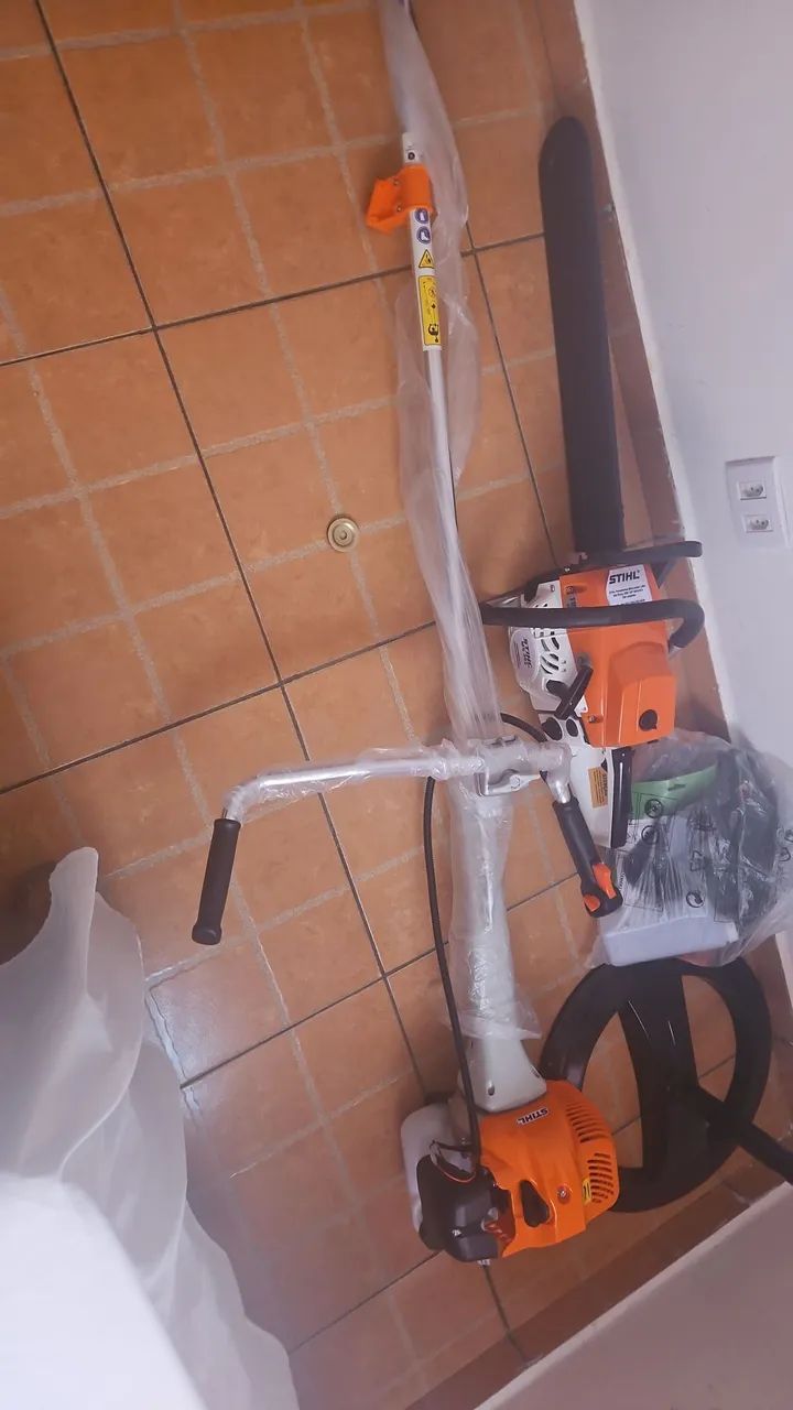 Vendo  rocadeira. Stihll  modelo  Fs 290 zerada sem uso. - Foto 3