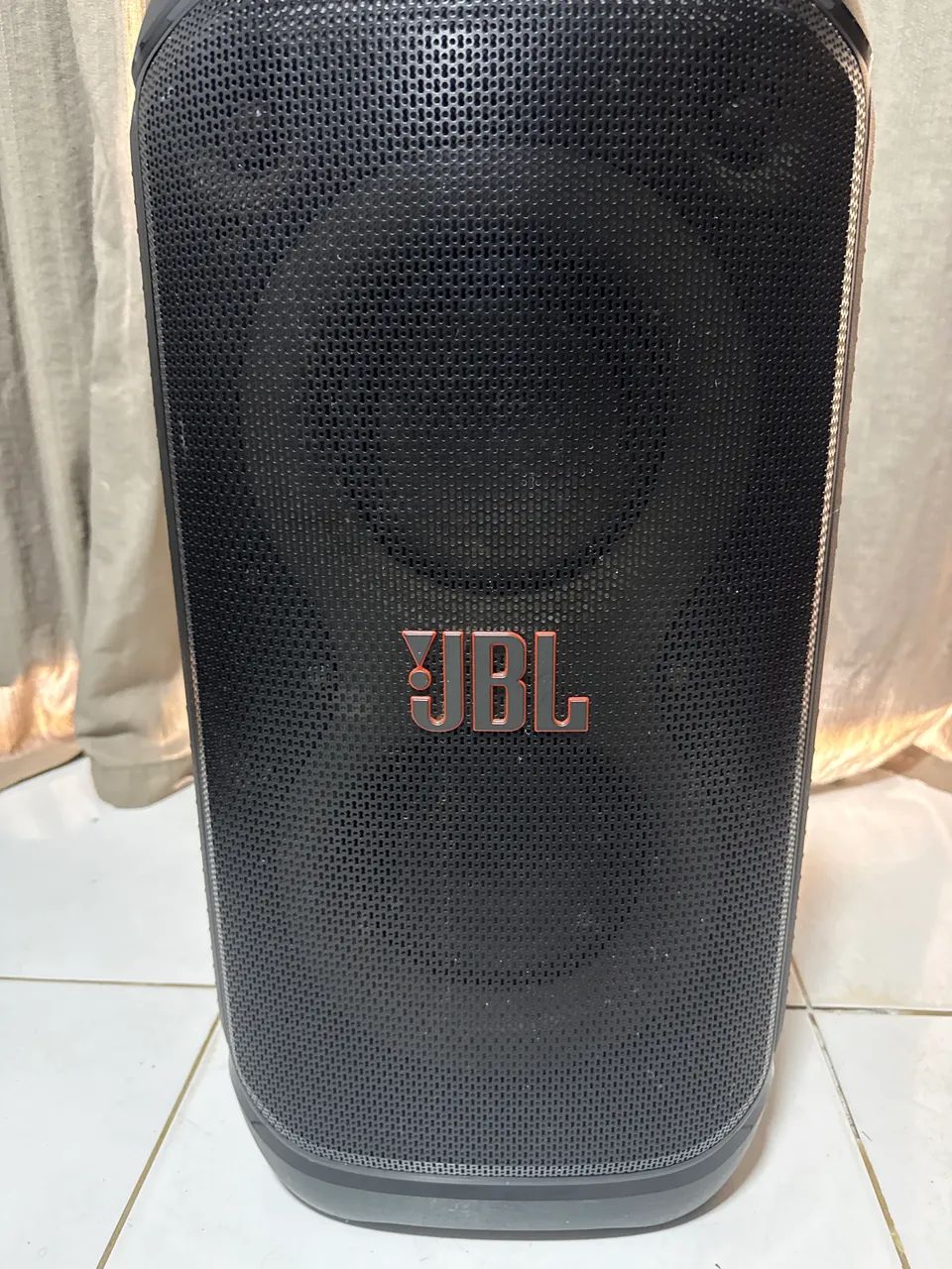 JBL 320