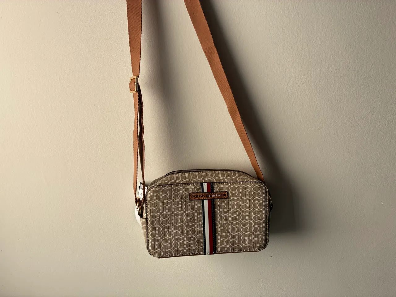 Bolsa Transversal Tommy Original Nova - Foto 3