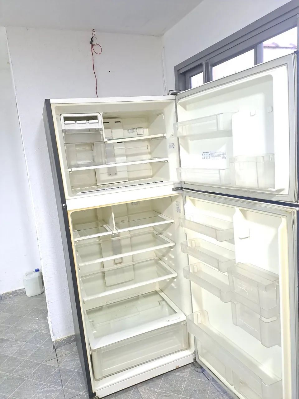 Vendo geladeira Electrolux ininity DF80 - Foto 5