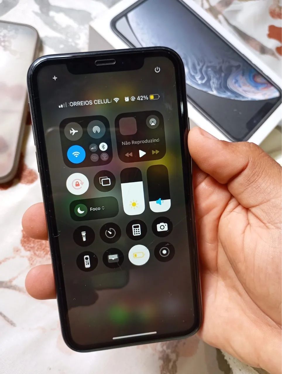 IPHONE XR (ACEITO PROPOSTA/PRECISANDO DO DINHEIRO) - Foto 4