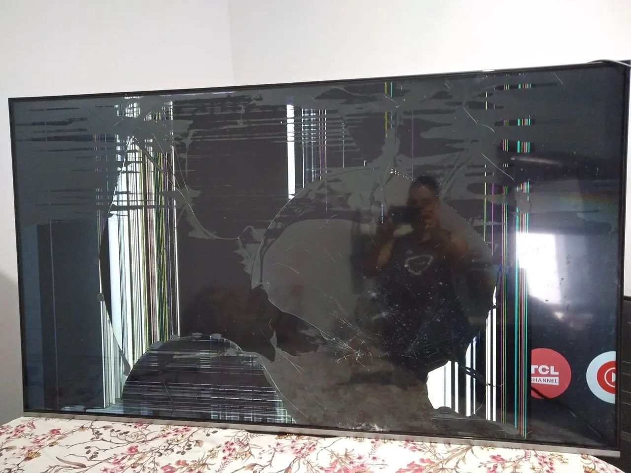 Tv TCL 65p65us tela quebrada imperdível 