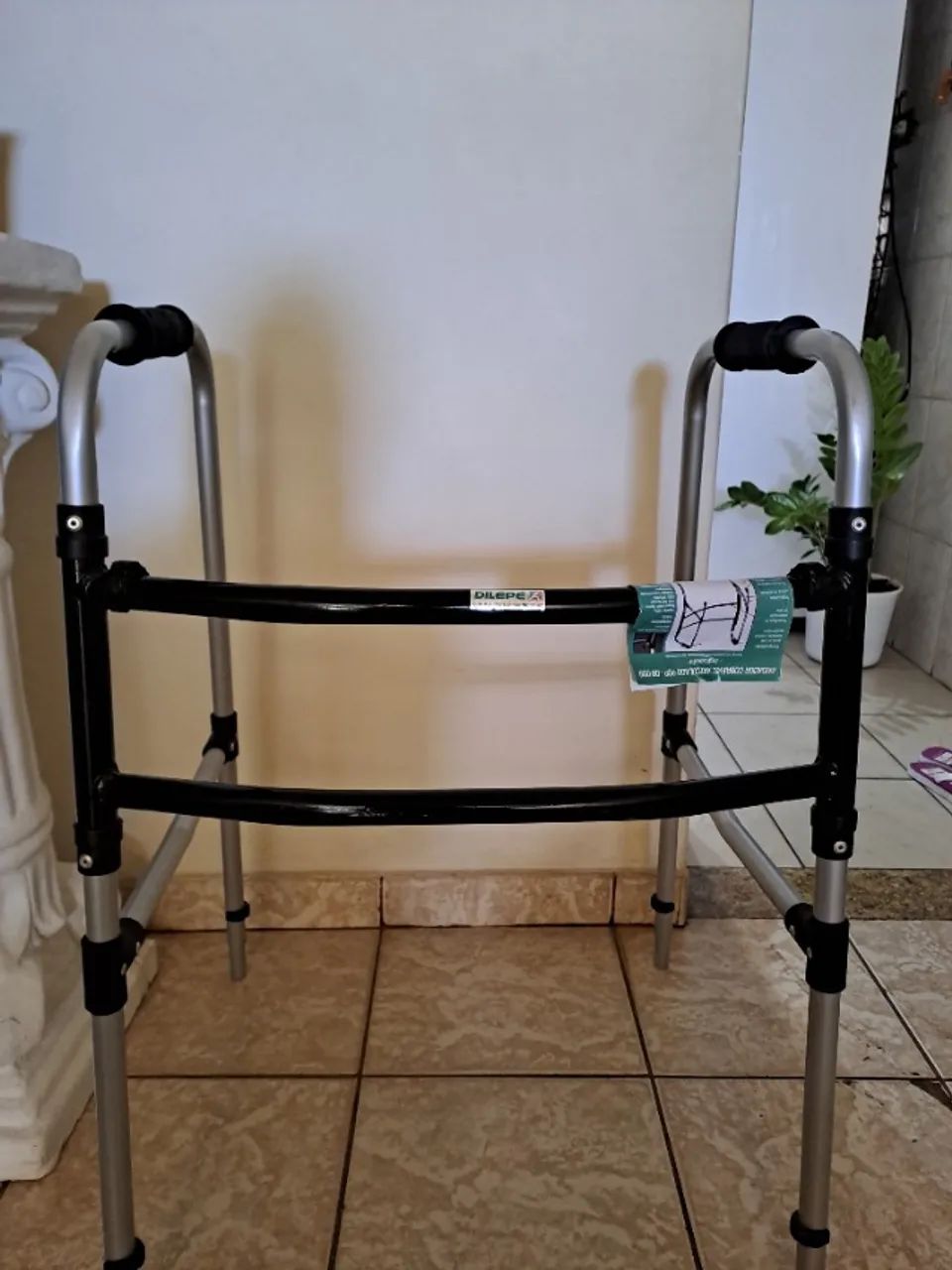 Andador articulado e dobrável  - Foto 2