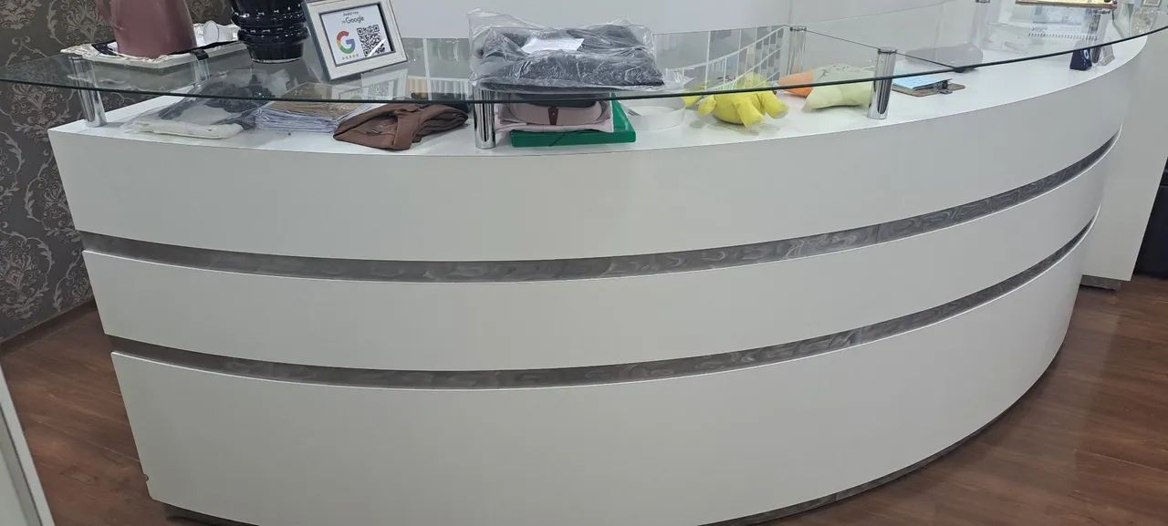 BALCÃO DE CAIXA E PACOTES C/VIDRO - Foto 2
