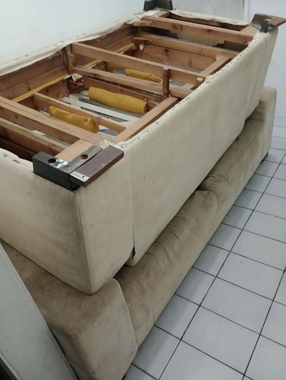 Sofá 2 e 3 lugares para reforma - Foto 4